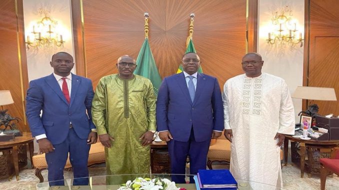 Une journal 24 heures : Le GRAPHE s'indigne