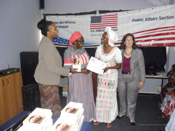 La Convergence des Femmes Universitaires pour le Leadership Féminin (COFULEF) organise une série de formation sur le genre et le leadership à l’Université Gaston Berger.