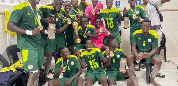 LES LIONS DU BEACH SOCCER SERONT REÇUS PAR MACKY SALL