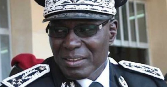 Le chauffeur mis à la disposition de sa famille heurte violemment un taxi: La vérité sur cet autre dossier concernant le général Fall et classé...sans suite!