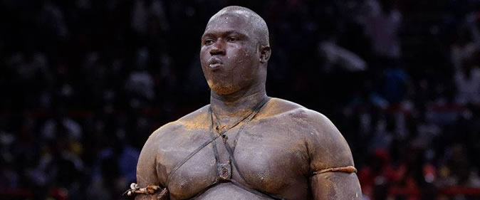 Super Etoile s’en prend à Malick Niang : « Qu’il ose me prendre pour que je le corrige » 