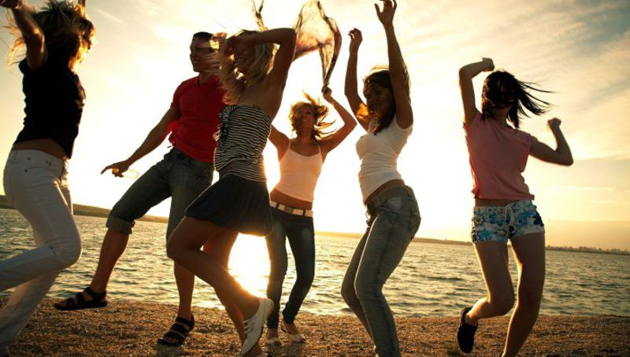 États-Unis: près de 400 arrestations lors d’une soirée étudiante