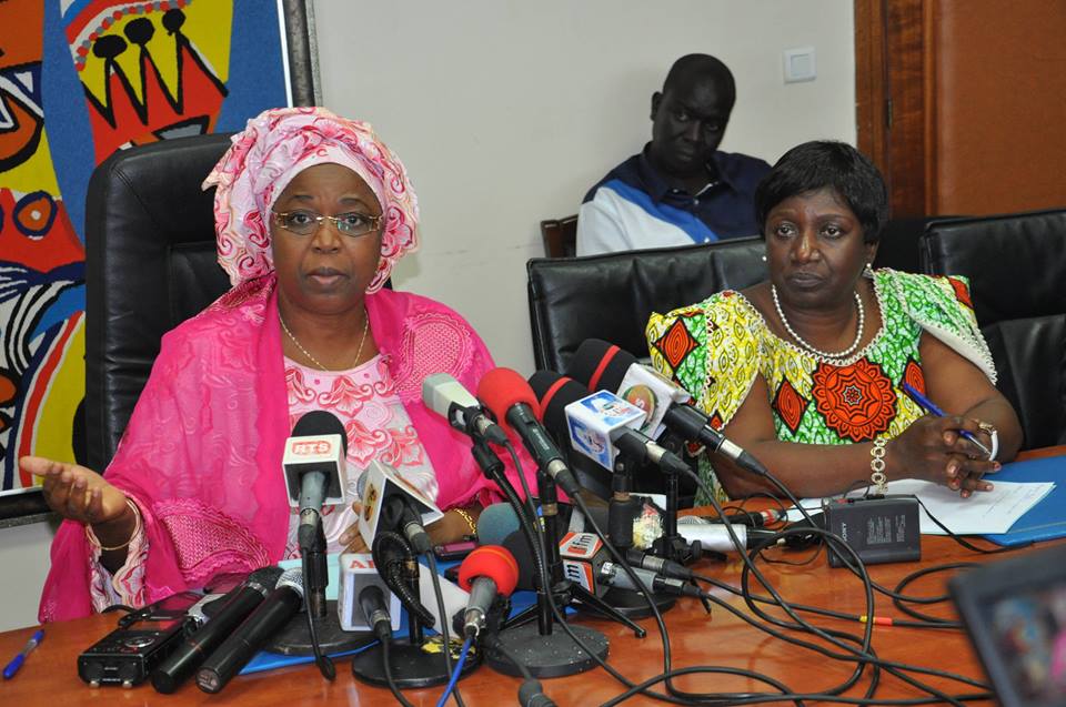 Ebola : Macky Sall met les gros moyens, les voisins du malade mis en quarantaine