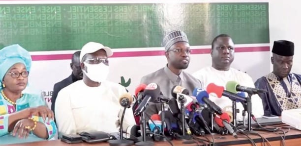 Yewwi Askan Wi face à la presse ce mercredi