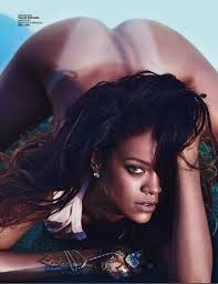 CelebGate : Rihanna nue, ses photos piratées ...