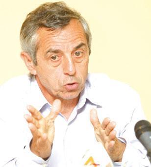 Equipe nationale: Giresse révèle avoir des arriérés de salaire