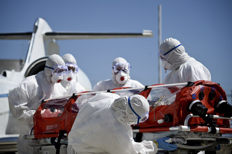 Ebola hors d'Afrique: Premier cas d'une personne contaminée à Madrid