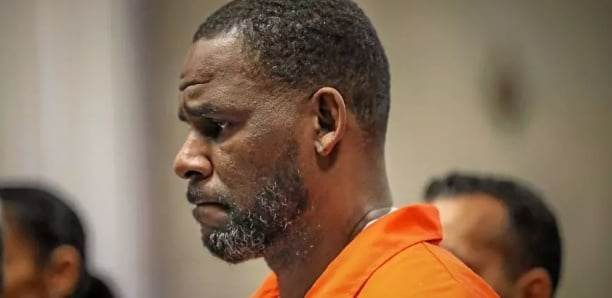 R. Kelly condamné à 20 ans de prison pour pédopornographie
