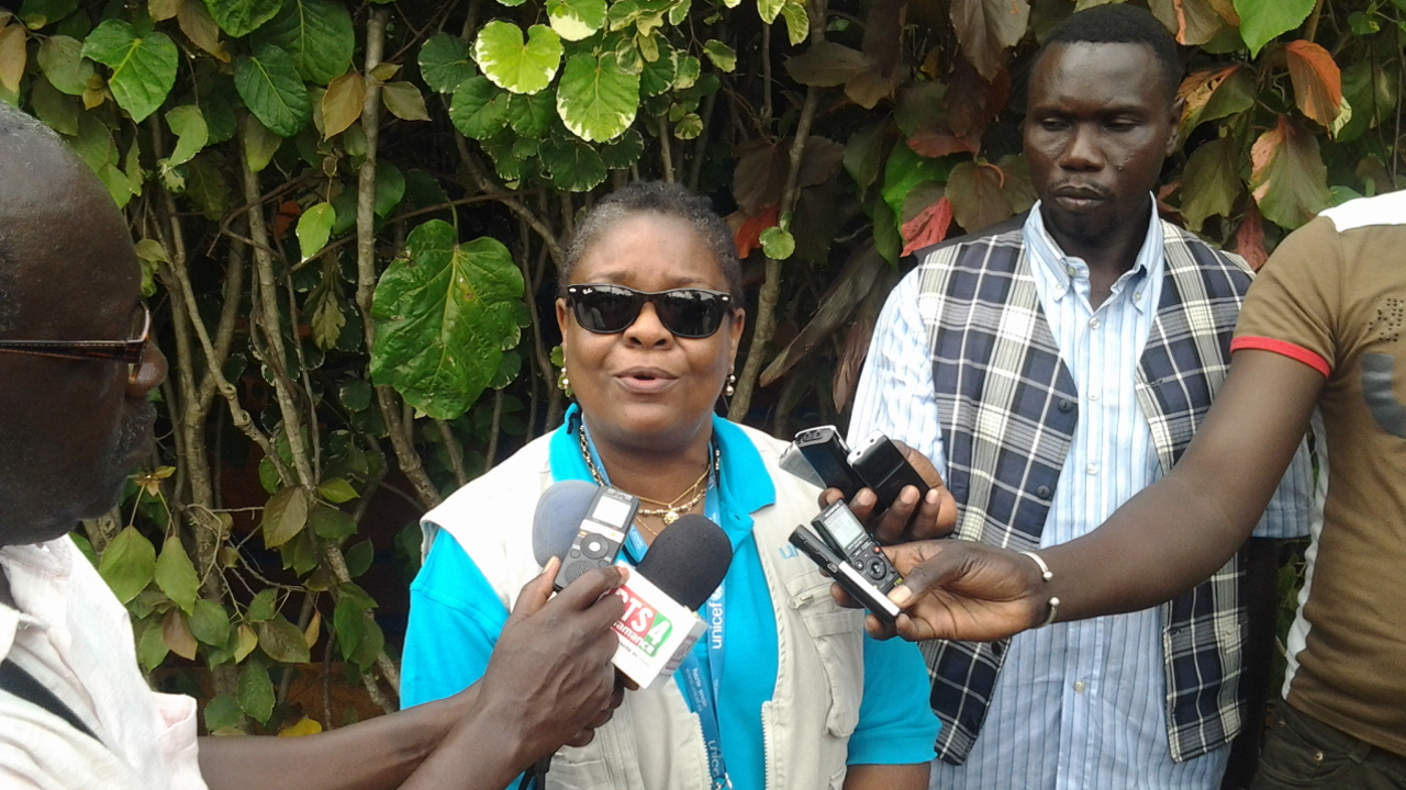 Ziguinchor: l’UNICEF remet du matériel de prévention contre Ebola à l’IEF