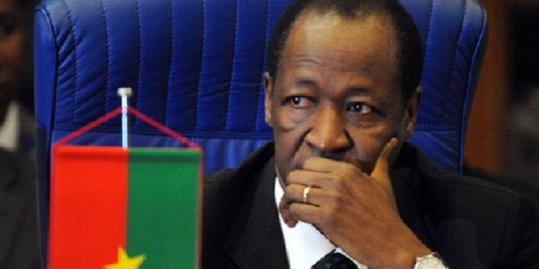 Burkina Faso: Blaise Compaoré introuvable, le peuple fête la victoire!