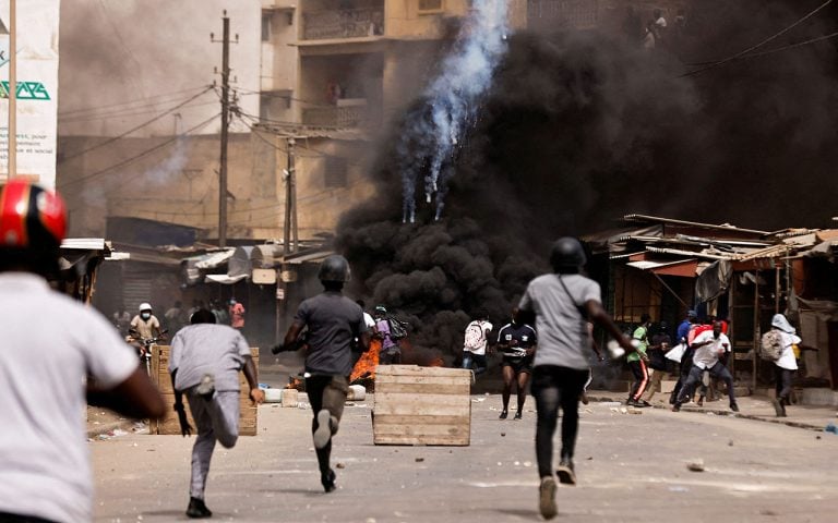 Dakar: les manifestants et membres de la sécurité de Sonko arrêtés, déférés au parquet ce vendredi