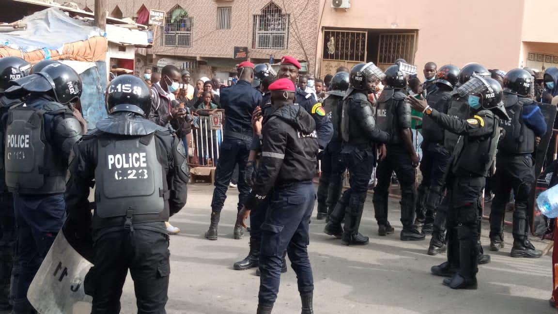 Violences policières : l'Association de la presse étrangère dénonce l'agression du journaliste de l'AFP