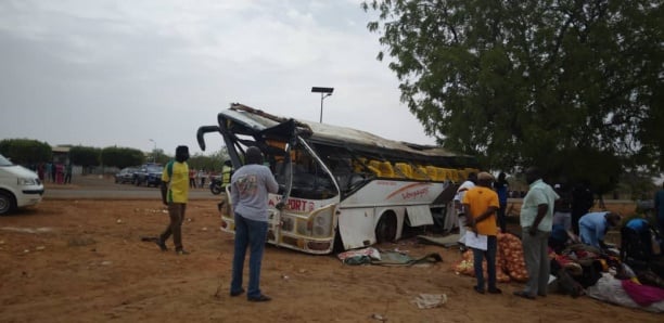 Accident à Louga : Un bus se renverse, cinq morts (bilan provisoire)