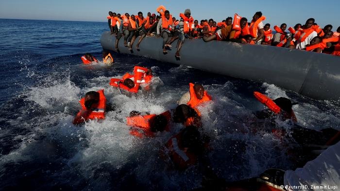 Tunisie: dix migrants africains morts après le naufrage de leur bateau