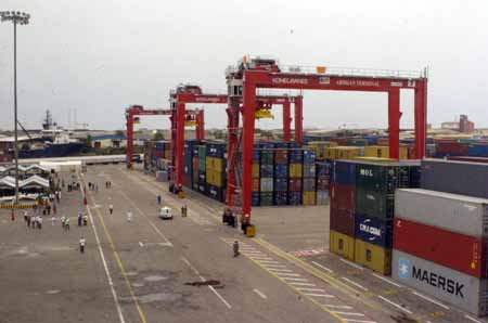 Port de Dakar : Un bateau s’enlise plusieurs heures !