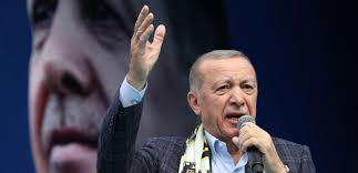 Turquie: Erdogan en tête du scrutin présidentiel sur 25% de bulletins dépouillés