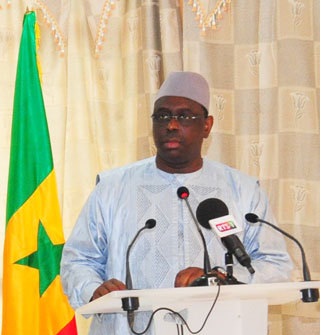 Des compatriotes décorés ce matin par Macky Sall