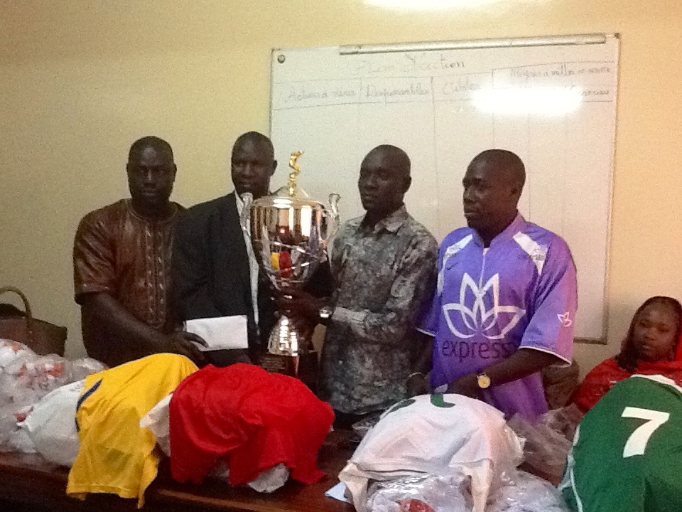 Diamaguene Sicap Mbao  Le maire débloque 2.447.000 francs pour la finale de la zone 10