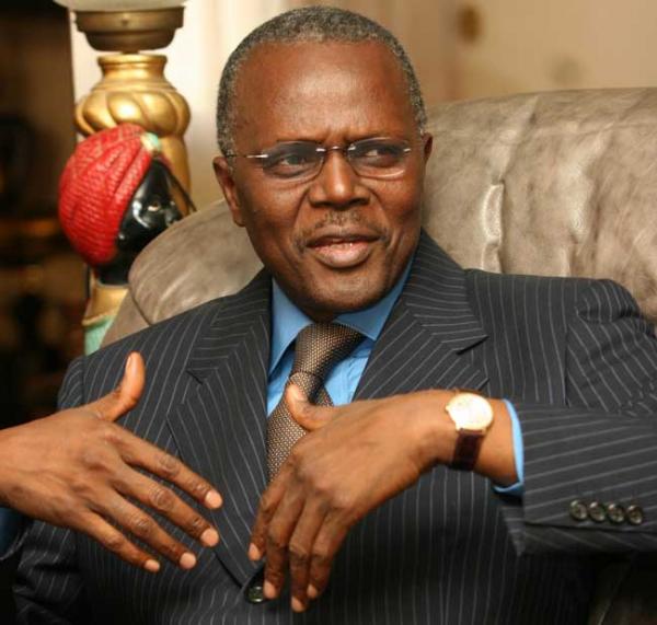 Ousmane Tanor Dieng"Nous restons dans le gouvernement"