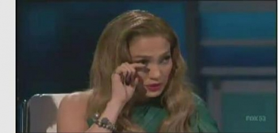 Jennifer Lopez : elle fond en larmes en revenant sur son divorce...