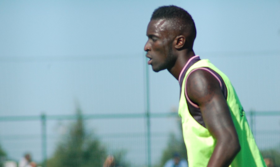 Blessure au genou, Lamine Sané à l’arrêt