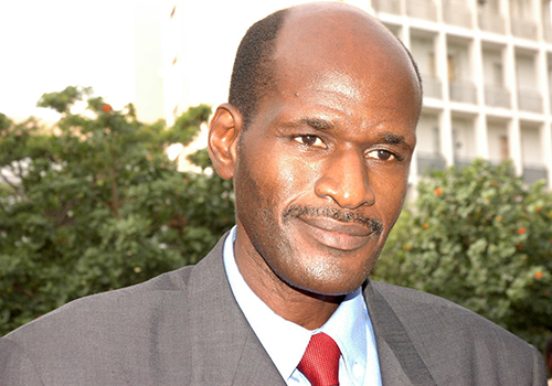 Thierno Lô soutient Macky Sall sans condition