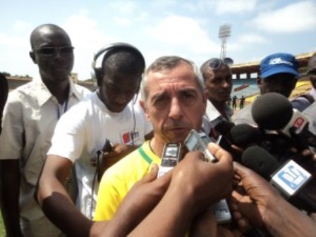 ALAIN GIRESSE COACH DES LIONS : " Ce sera un match à fond...On ne jouera pas le nul.."