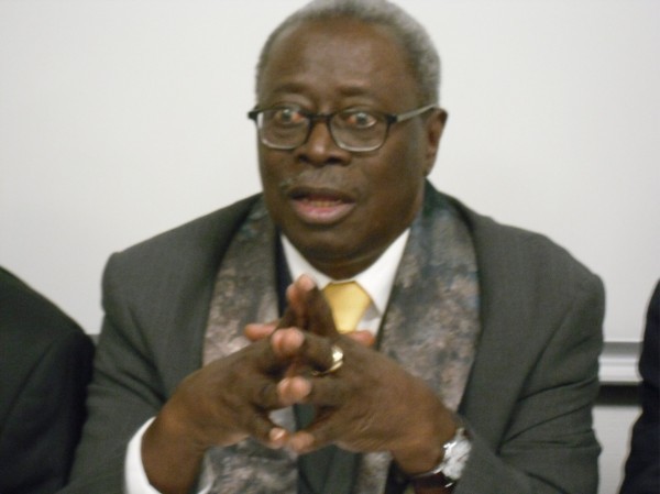 Ziguinchor : Robert Sagna et le scanner  de l’Hôpital