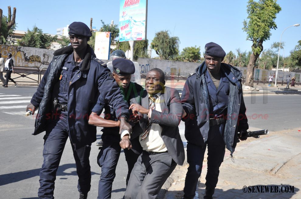 Des arrestations musclées : Des responsables du(PDS) en  garde à vue!