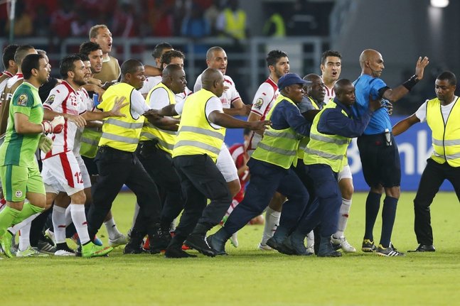 CAN 2015: LA TUNISIE SANCTIONNÉE ET MENACÉE DE NON PARTICIPATION À LA CAN 2017