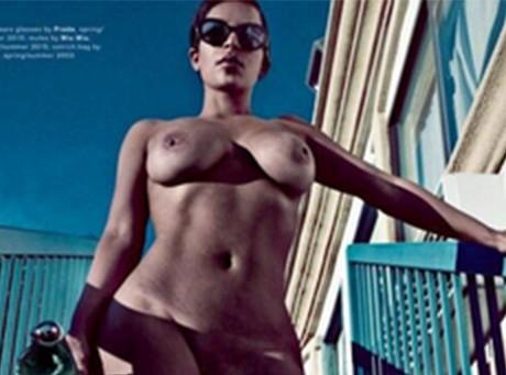 Kim Kardashian : totalement nue sous toutes les coutures!