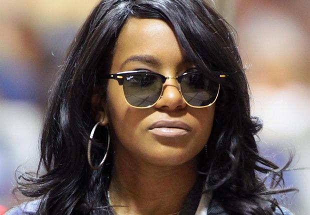 Bobbi Kristina a subi une trachéotomie