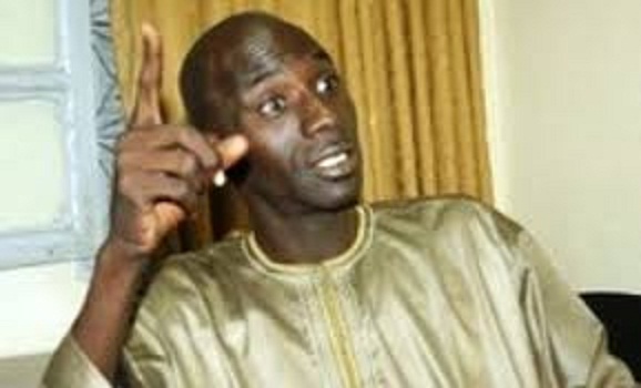 Omar Faye, Leral Askan wi : "Macky Sall est en train d'inaugurer les réalisations du prisonnier Karim"