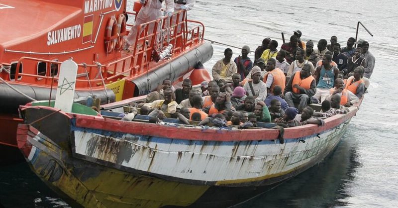 Afflux massif de migrants irréguliers en Espagne: les îles Canaries saturées, 3000 mineurs enregistrés