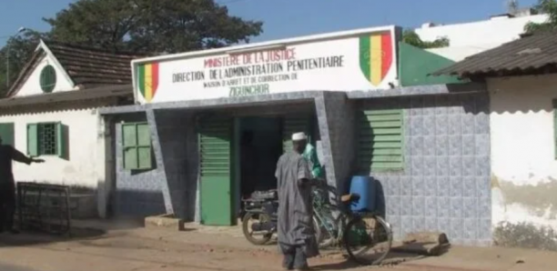 Prison de Ziguinchor : 150 prisonniers en grève de la faim (FRAPP)