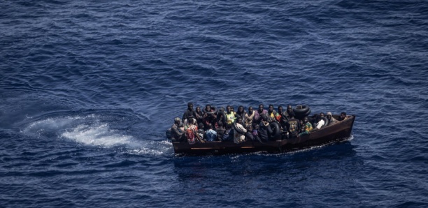 Espagne : deux morts à bord d'un bateau de 200 migrants secourus aux Canaries