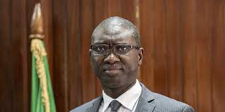 “Report de la présidentielle : une idée saugrenue dont l'État n'est pas demandeur” (Par Ismaïla Madior Fall)
