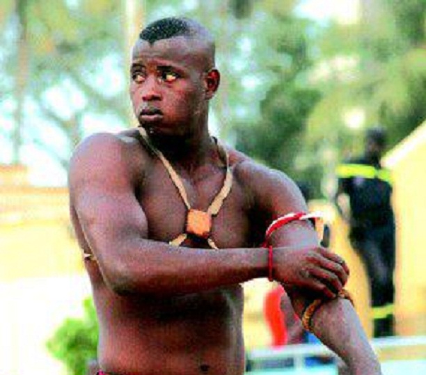 Battu par Baye Mandione, Bruce Lee quitte l’arène