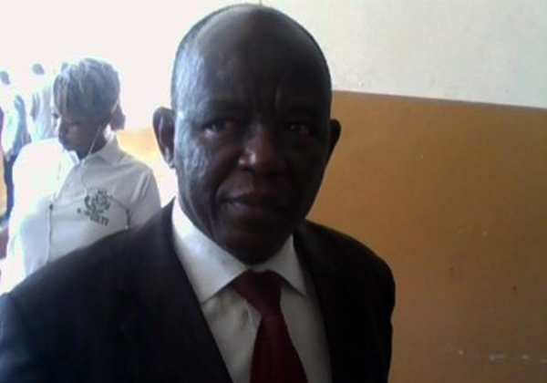 Pr Mamadou Aliou Diallo : «Il n’y a que le référendum pour réduire le mandat présidentiel»