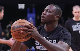 Gorgui Sy Dieng prend sa retraite internationale à l’âge de 33 ans