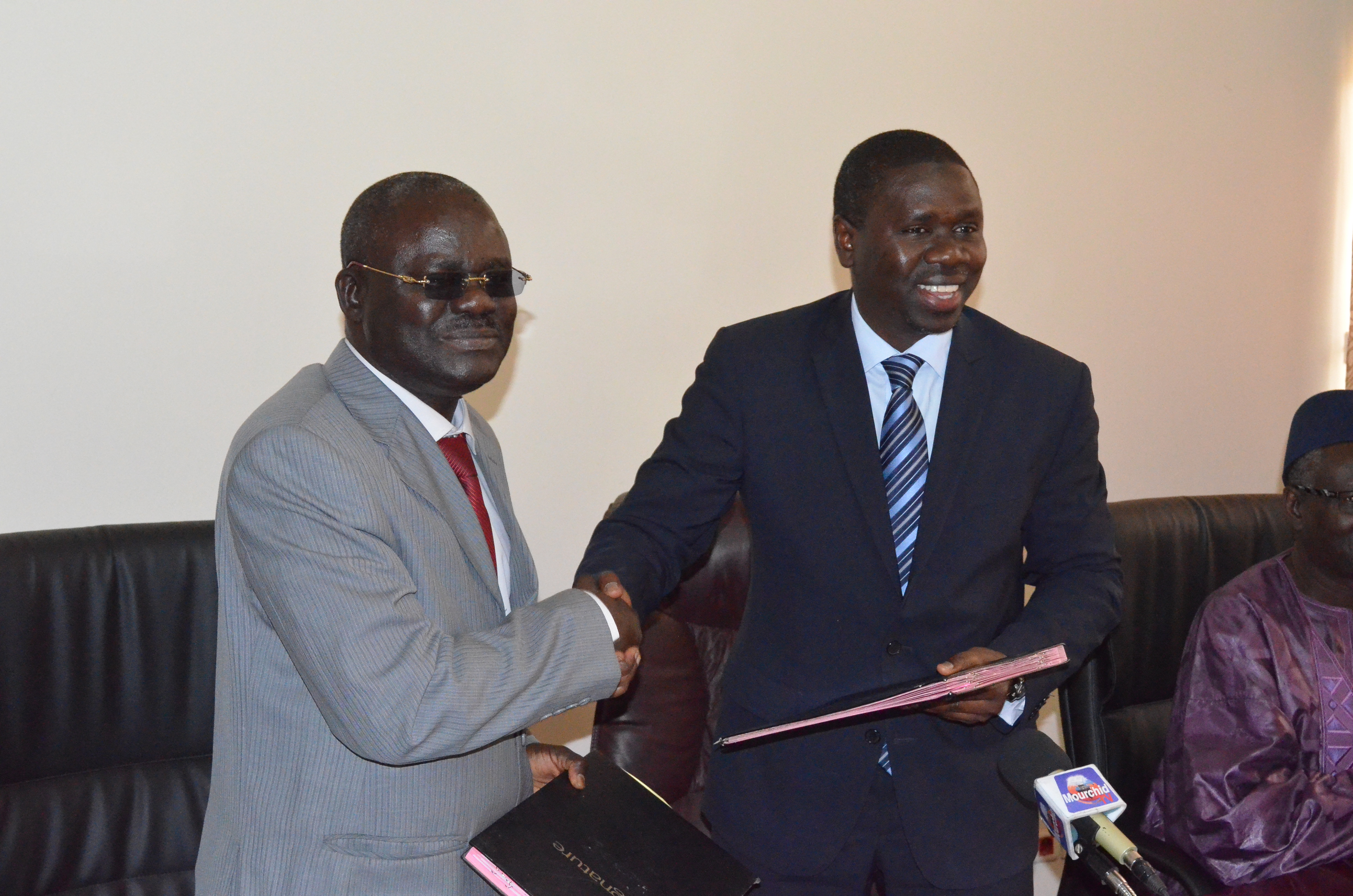 Me Youm s'accorde avec les travailleurs du secteur pour la préservation de leurs droits