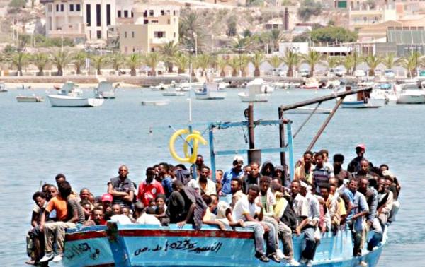 Méditerranée : 3 690 migrants secourus samedi, nouvelles opérations en cours