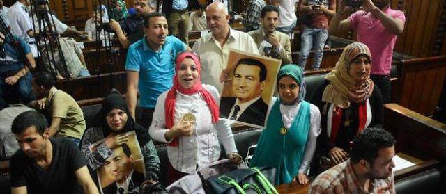 Corruption en Égypte : Hosni Moubarak condamné à 3 ans de prison