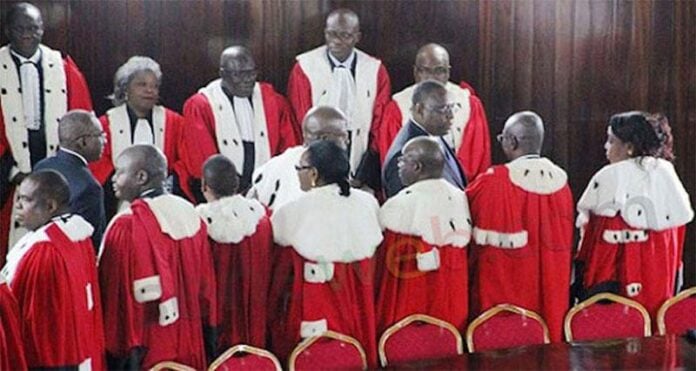 Report de la Présidentielle : Vent de révolte (aussi) chez les magistrats