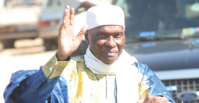 Me Wade en star au marché Sandaga !