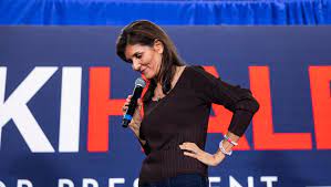 États-Unis : Nikki Haley, seule adversaire de Trump dans la primaire républicaine, met fin à sa campagne