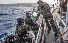 Golfe de Guinée: environ 900 kilos de cocaïne saisis par la Marine française