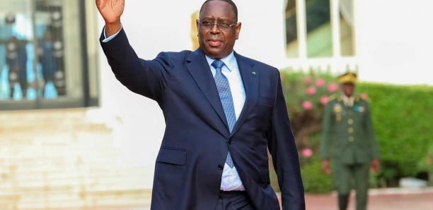 « Bonne mission pour la suite » : les adieux de Macky Sall aux gendarmes qui assurent sa sécurité