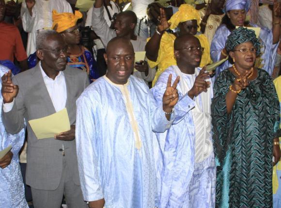 En bras de fer avec Diagne Fada: Me Wade recule et case tous les rebelles