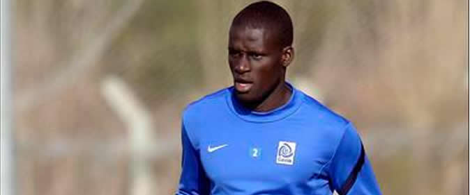 Genk - Arrivé en retard pour la reprise : Kara Mbodji s'attire les foudres de son entraîneur